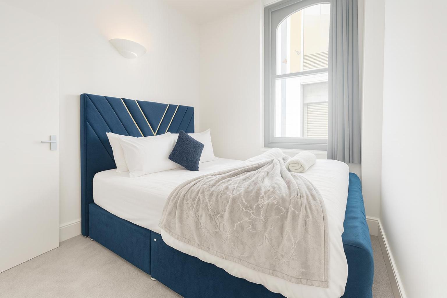 Stylish 2 Bedroom In The Heart Of Soho Walk To Cafes & Attractions! *